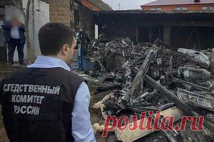 «Сгорели заживо». В Дагестане вертолет рухнул на частный дом. Есть жертвы