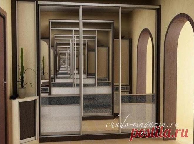 Шкаф-купе в коридор или прихожую с зеркалом и цветным стеклом купить по цене 63 000 руб. в Москве — интернет магазин chudo-magazin.ru
