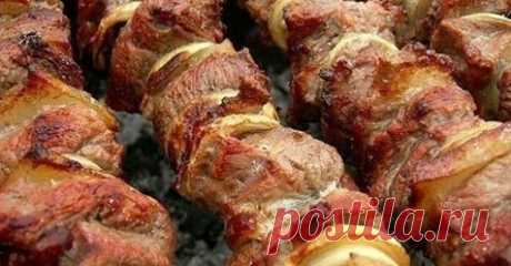 (4) Facebook