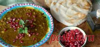 Руммание, гранатовый рай - БУДЕТ ВКУСНО! - медиаплатформа МирТесен Арабы считают, что в каждом гранате есть одно зерно, которое попало в него прямо из рая. Несомненно, такое особое отношение к гранату связано с тем, что и сам фрукт, и блюда из него обладают великолепным вкусом. Что в полной мере относится к руммание, палестинскому блюду из чечевицы и баклажана с