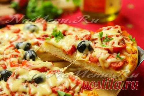 Пицца с ветчиной, помидорами и сыром, рецепт
