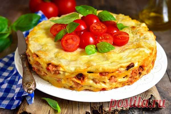 Лазанья с курицей и грибами.