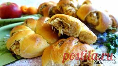 Открытые булочки с маринованной капустой, сыром и кунжутом (идеи для пикника). Рецепт c фото, мы подскажем, как приготовить!