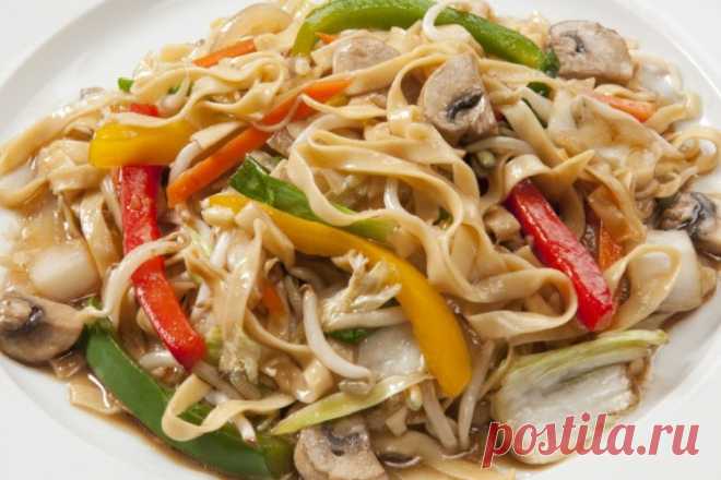 15 простых рецептов лапши вок с курицей