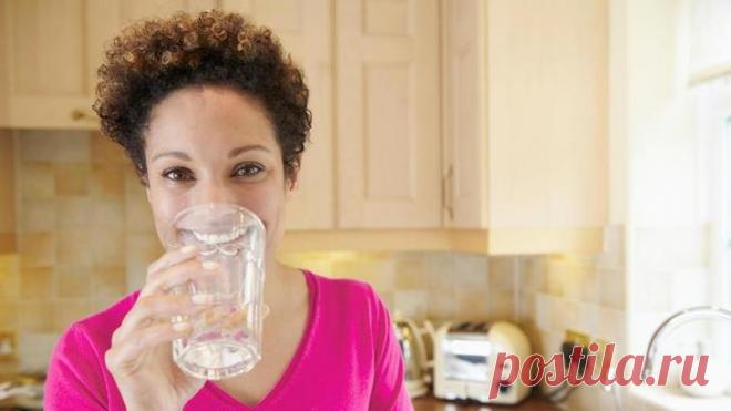 Держим лицо: 14 интересных фактов и популярных мифов о морщинах Чем женщины больше всего дорожат в своей внешности? Большинство ответят, что лицом, ведь оно является визитной карточкой каждого человека. Именно поэтому женщины так переживают о своём лице, а в частн...