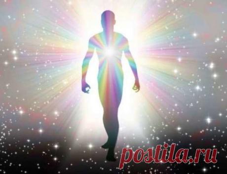 ПОДСКАЗКА ПРИХОДИТ В ВИДЕ БОЛЕЗНИ

Издавна наши бабушки и дедушки, говоря о своих органах, которые болели, называли их ласково и даже нежно к ним обращались. Помните: ой, рученьки мои болят, ноженьки за день устали.

При этом, поглаживая те участки тела, которые тревожили их болью.

Может, в древности точно знали, что организм человека не только, как физическое тело, но и душа, и разум…

Им не хватает общения с нами. Мы обращаем внимание на них, когда они уже молят об этом...