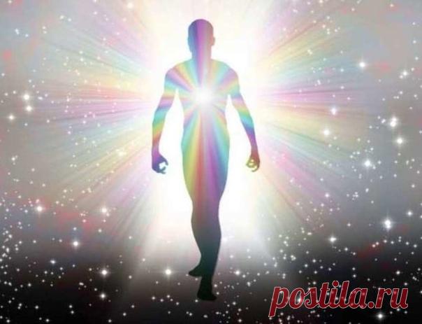 ПОДСКАЗКА ПРИХОДИТ В ВИДЕ БОЛЕЗНИ

Издавна наши бабушки и дедушки, говоря о своих органах, которые болели, называли их ласково и даже нежно к ним обращались. Помните: ой, рученьки мои болят, ноженьки за день устали.

При этом, поглаживая те участки тела, которые тревожили их болью.

Может, в древности точно знали, что организм человека не только, как физическое тело, но и душа, и разум…

Им не хватает общения с нами. Мы обращаем внимание на них, когда они уже молят об этом...