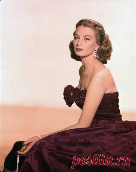 CAPUCINE9202.jpg (933×1179)