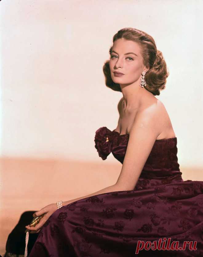 CAPUCINE9202.jpg (933×1179)