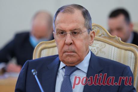 Россия и Япония обсудили мирный договор по Курилам. Главы МИД России и Японии Сергей Лавров и Ёсимаса Хаяси провели телефонные переговоры, в ходе которых обсудили мирный договор относительно принадлежности Курильских островов. Стороны «подтвердили намерение продолжать диалог», чтобы заключить мир, его не могут подписать из-за спора о принадлежности южной части Курил.