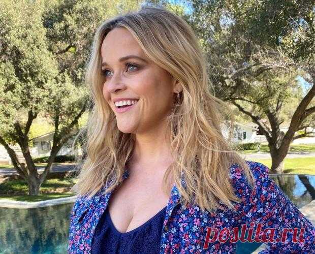 Риз Уизерспун выглядит ровесницей своих детей: новое семейное фото актрисы обсуждают в сети