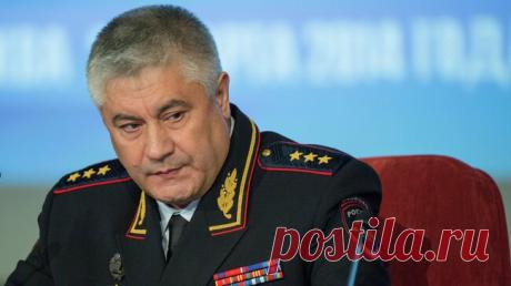 Колокольцев наградил полицейских, спасших 40 жильцов горящего дома