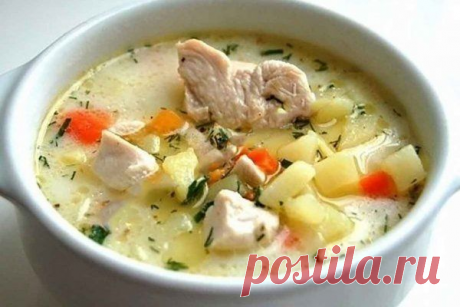 Сырный суп с курицей.

Ингредиенты:

Филе куриной грудки - 1 шт;
Морковь - 1 шт.;
Картофель - 5 шт.;
Сыр плавленый - 100 грамм;
Вода - 2 литра;
Масло оливковое - 3 ст.л;
Лавровый лист - 1 шт.;
Соль, перец - по вкусу;
Зелень - по вкусу.

Приготовление:

Иногда из обычных продуктов можно приготовить необычное и интересное блюдо. Суп с курицей и сыром относится именно к таким блюдам. Он получается с ярким, насыщенным вкусом, легким и в то же время вполне сытным. И он прекрасн...