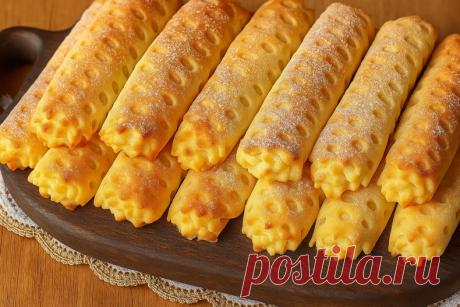 Никто не догадается, как вы его сделали! Творожное печенье — сахарные трубочки.
Сегодня у меня замечательное, оригинальное творожное печенье — сахарные трубочки. Этот простой рецепт домашнего печенья идеально подойдёт к чаю и готовится очень интересным и необычным способом.