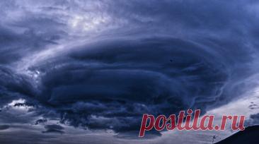 На Камчатку обрушился мощный циклон. Мощный циклон обрушился на Камчатку. В административном центре региона Петропавловске-Камчатском с самого утра парализовано движение. Читать далее