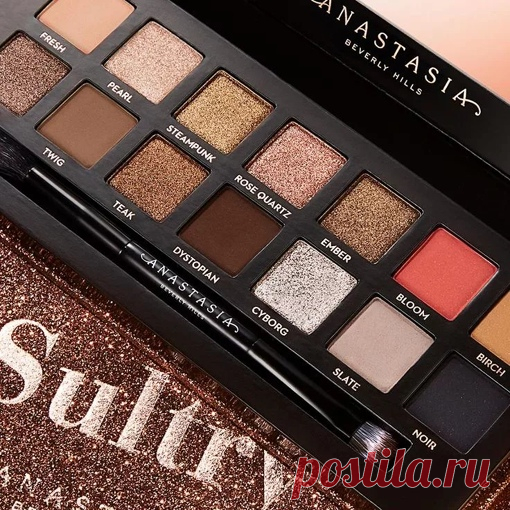 Anastasia Beverly Hills Sultry
Качество супер
Цена 799 руб
Незаменимая дымчатая палитра теней для век, которая включает в себя 14 оттенков, начиная от золотистых матовых до бронзовых металлических.
Создайте бесконечное множество праздничных образов с этой коллекцией оттенков теней-включая 2 культовых любимых оттенка и 12 абсолютно новых оттенков.
Показать полностью...