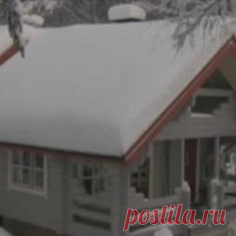 Сумасшедший, но эффективный метод убрать снег с крыши дома! - МирТесен