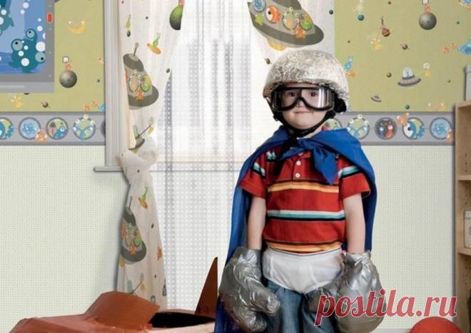 Ваш сын уронил на кафельный пол iPad хозяина дома. Или за те 10 секунд, пока вы отпили кофе, ваша двухлетняя дочь смахнула фарфоровую статуэтку. А может наоборот чужие дети разлили мыльные пузыри на обивку дорого дивана. Что делать дальше?