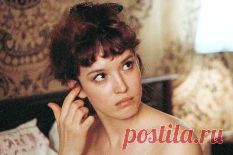 Брак в 16 лет, игра в казино, долги и опасные диеты – короткая, но яркая жизнь Анны Самохиной