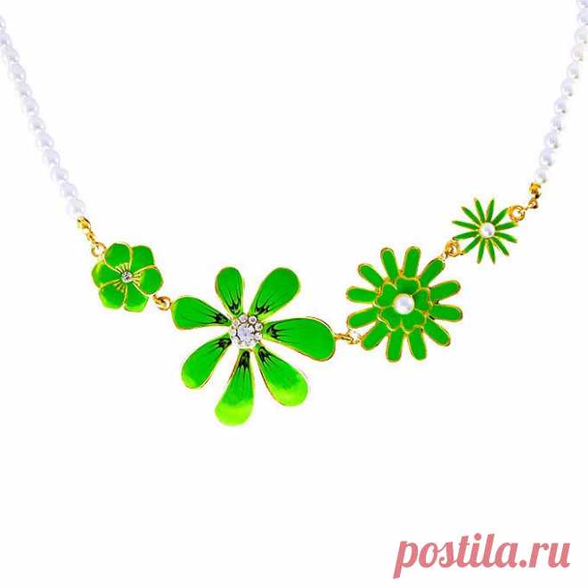 Колье "Изящные цветы" Bouquets
Камень 	Жемчуг
Бренды Бижутерия 	Bouquets
Материал 	кристаллы Swarovski, Искусственный жемчуг, Под золото, Эмаль