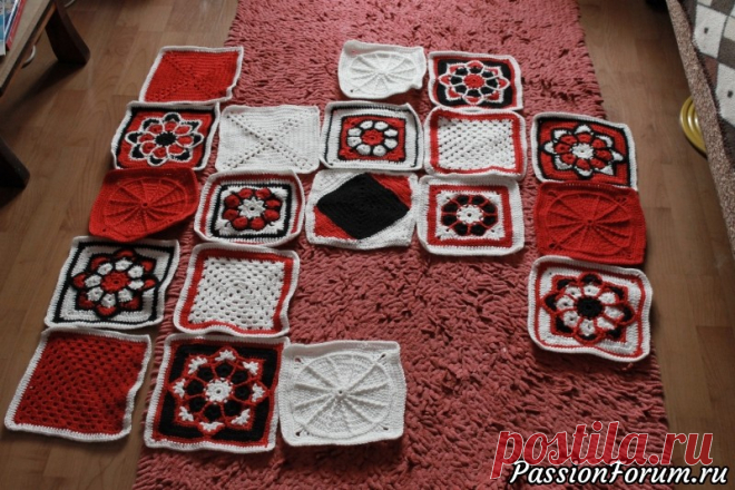 И еще немного о бабушкином квадрате. - запись пользователя Бабушка Люда (Людмила) в сообществе Вязание крючком в категории Вязаные крючком аксессуары Здравствуйте, дорогие форумчанки!  Сегодня был очень интересный топик yelima (Elena) о бабушкином квадрате, и я решила показать вам плед как иллюстрацию к вышеназванному топику.