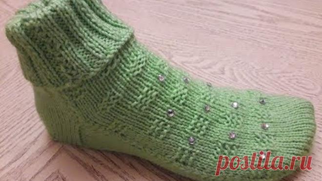 Носки тапочки на двух спицах без швов