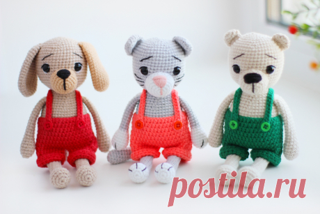 PDF Малыши в шортиках крючком. FREE crochet pattern; Аmigurumi animal patterns. Амигуруми схемы и описания на русском. Вязаные игрушки и поделки своими руками #amimore - собачка, щенок, собака, свинка, поросёнок, свинья, мишка, медведь, медвежонок, котик, кот, котёнок.