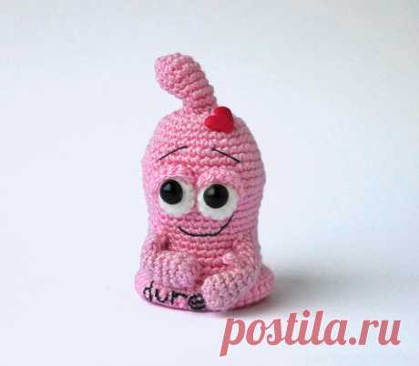 PDF Он и Она крючком. FREE crochet pattern; Аmigurumi toy patterns. Амигуруми схемы и описания на русском. Вязаные игрушки и поделки своими руками #amimore - сувенир, подарок, день Святого Валентина, валентинка, день всех влюблённых, 14 февраля.