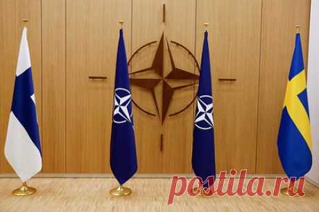 Венгрия подтвердила позицию по членству Финляндии и Швеции в НАТО. Власти Венгрии намерены ратифицировать заявки Финляндии и Швеции на вступление в НАТО. Позицию Будапешта по этому вопросу подтвердил глава венгерского МИД Петер Сийярто. Он пообещал, что на сессии венгерского парламента в феврале вступление Хельсинки и Стокгольма в НАТО будет на повестке дня.