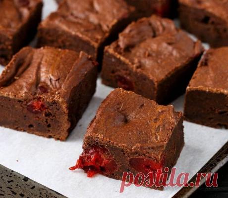 Выпечка с вишней - рецепты пирогов, брауни, клафути, слоек и штруделя | О вкусной еде