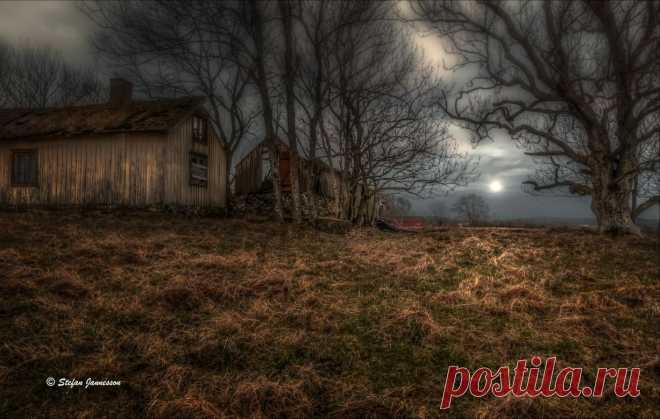 YouExif - Retired old house