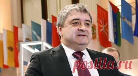 Политик Богданов рассказал о сборе подписей для его выдвижения на выборы президента. Основатель «Российской партии свободы и справедливости» Андрей Богданов заявил, что сбор подписей для выдвижения его кандидатуры на президентские выборы в России «идёт отлично». Читать далее