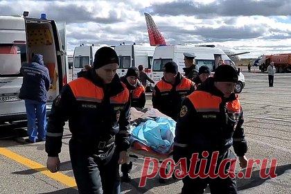 Мурашко рассказал о пострадавших при стрельбе в Ижевске. Десять раненных при стрельбе в школе в Ижевске остаются в больницах. Об этом заявил глава Минздрава Михаил Мурашко. По его словам, один ребенок проходит лечение в НМИЦ нейрохирургии им. Бурденко, его состояние оценивается как критически тяжелое. Стрельба в удмуртской школе произошла 26 сентября.