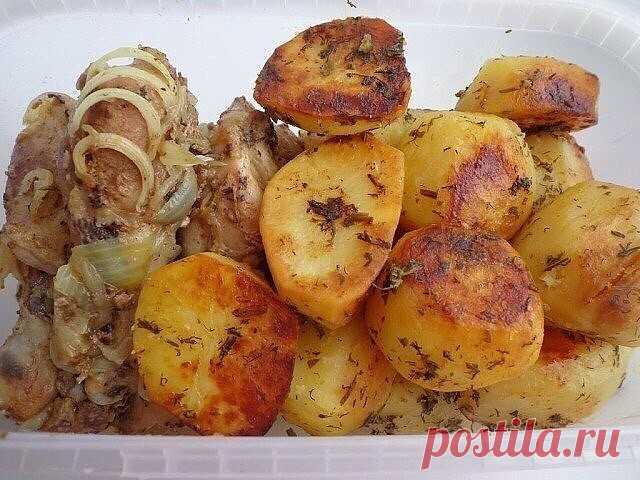 ФРАНЦУЗСКИЙ Картофель запечённый с соусом 