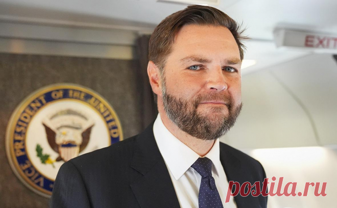 Вэнс признался в «одержимости» НЛО. Вице-президент США не впервые говорит об интересе к неопознанным воздушным явлениям. Он признался, что пока «не добрался до сути» и хочет посвятить этой теме некоторое время в августе, когда конгресс уйдет на каникулы