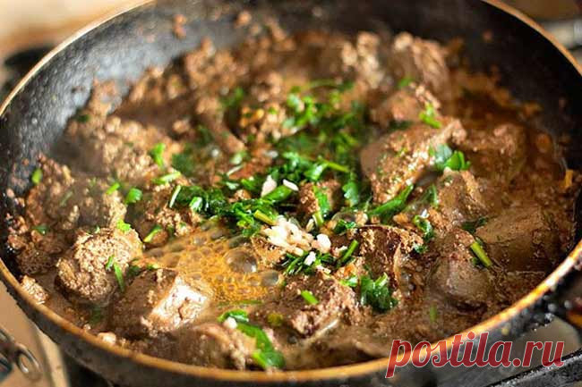Говяжья печень по строгановски - классический рецепт - Своими Руками