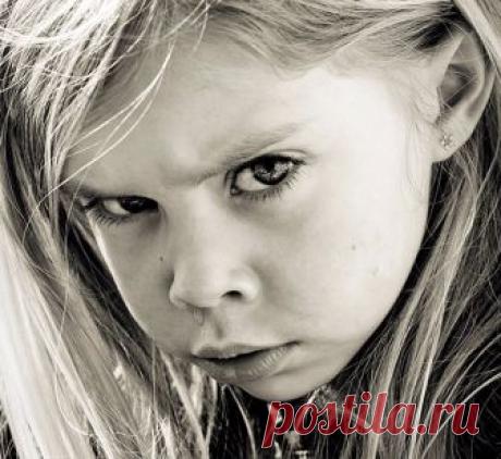 Если бы дети возвращали родителям то, ЧТО получили, мир бы ужаснулся Подумала, если бы выросшие дети поступали со своими престарелыми родителями в настоящем так, как те поступали с ними в детстве, мир бы ужаснулся.