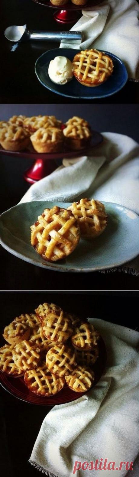 Как приготовить яблочные мини-пироги  - рецепт, ингридиенты и фотографии