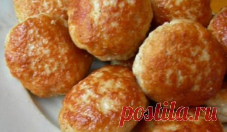 Суперпышные куриные котлеты! А всё благодаря одной добавке…
