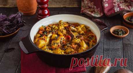 Чахохбили из курицы с баклажанами, пошаговый рецепт с фото на 356 ккал Чахохбили из курицы с баклажанами. Вкусный рецепт приготовления с пошаговым описанием, фото и отзывами. Удобный поиск рецептов и кулинарное вдохновение на Gastronom.ru