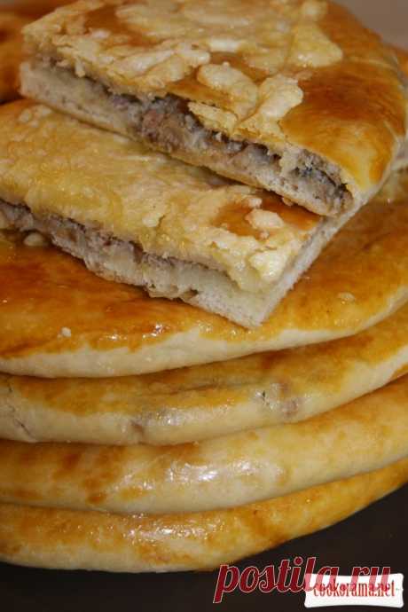 Менгрельские хачапури с сыром и хачапури &quot;Кубдари&quot; с мясом
