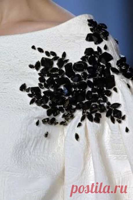 (62) #Chanel Haute Couture 2014 Fall-Winter #Details | Beading