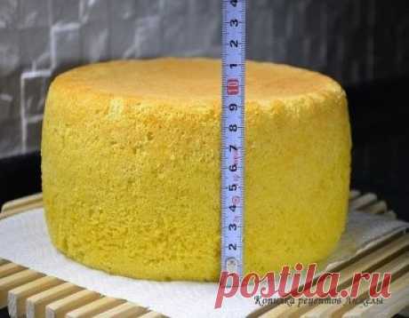 Самые лучшие бисквиты (у меня по крайне мере) получаются в мультиварке!))
БИСКВИТ КЛАССИЧЕСКИЙ В МУЛЬТИВАРКЕ