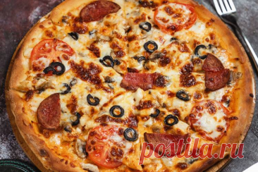 20 не банальных рецептов пиццы с колбасой — MOJAKUHNJA.ru