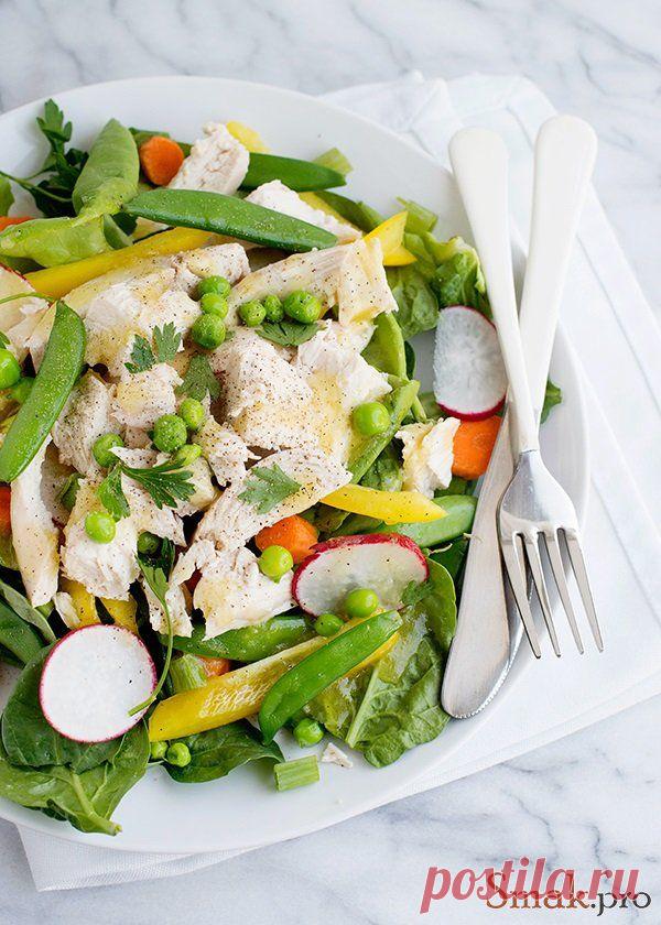 Весенний салат с нежной курицей рецепт с фото