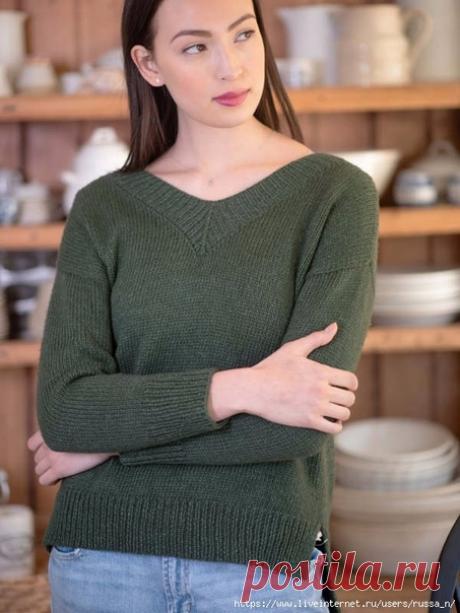 Базовый пуловер спицами Weir
Дизайнер Эми Кристоферс.

Окончательная окружность груди составляет 36 (40, 44, 48, 52, 56, 60) дюймов.
На фото показан размер 40 дюймов. Рекомендуемая прибавка на свободное облегание 2–4 дюйма.
1 дюйм = 2.54 см.

Материалы для вязания:
6 (7, 8, 9, 10, 11. 12) мотков пряжи Berroco Arno, состоящей на 57% из хлопка и 43% из мериносовой шерсти, в мотках длиной 145 метров и весом 50 граммов.

Прямые спицы 3.5 мм и 4 мм.
Круговые спицы 3.5 мм длиной...