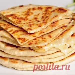 Сметанные лепешки с сыром и зеленью - BestCook
