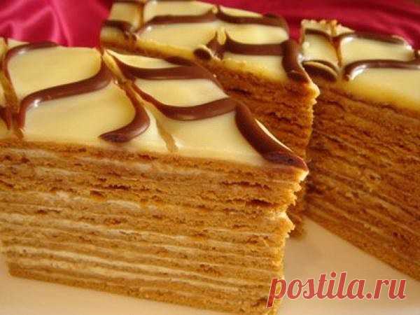 Медовик без масла — легкий и неимоверно вкусный

Ингредиенты:
Для теста:
-яйца — 3 штуки
-сахар — 1 стакан
-жидкий мед — 2-3 стол. ложки
-сода — 1 чайн. ложка
-мука — 3 стакана.

Для крема:
-сметана (лучше жирную) — 0,5 л. сметаны
-сахар — 1 стакан.

Приготовление:
В эмалированной посуде смешать яйца, сахар и мед. Смесь в посуде поставить на маленький огонь и, постоянно помешивая, довести до растворения сахара (смесь должна быть жидкой и стекать с ложки струйкой). Не довод...