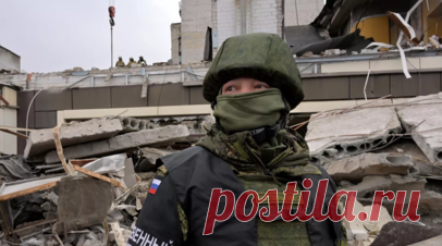 Украинские военные нанесли удар по усадьбе князей Барятинских под Курском. Украинские военные нанесли удар ракетами HIMARS по усадьбе князей Барятинских в Курской области, сообщает Mash. Как отмечается, разрушены исторические здания XIX века. Читать далее