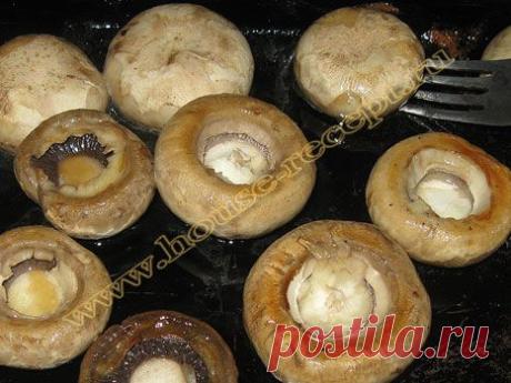 Фаршированные шампиньоны с сыром | Ваши любимые рецепты